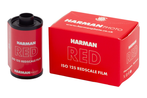 Harman RED 36 pose Colore Red scale