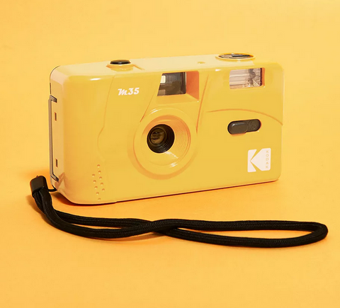 Kodak M35 fotocamera 35mm ricaricabile con flash Giallo